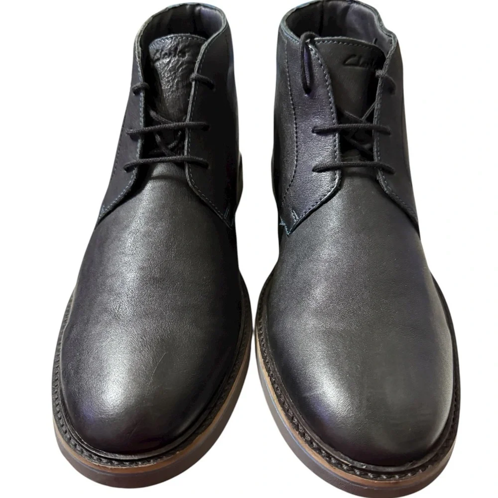Clarks Black Leather Chukka Boots · Men’s Size 12